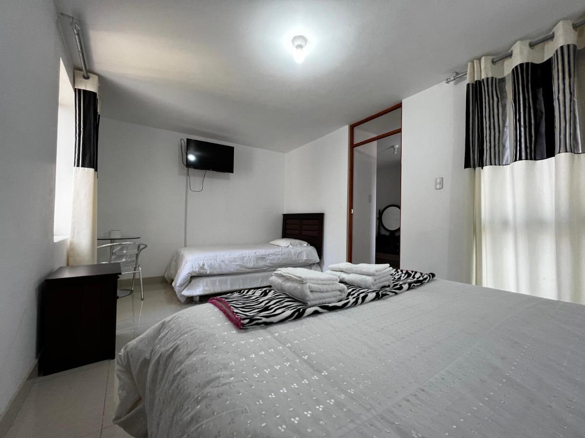Hostal Santa Rosa Caraz Buitenkant foto