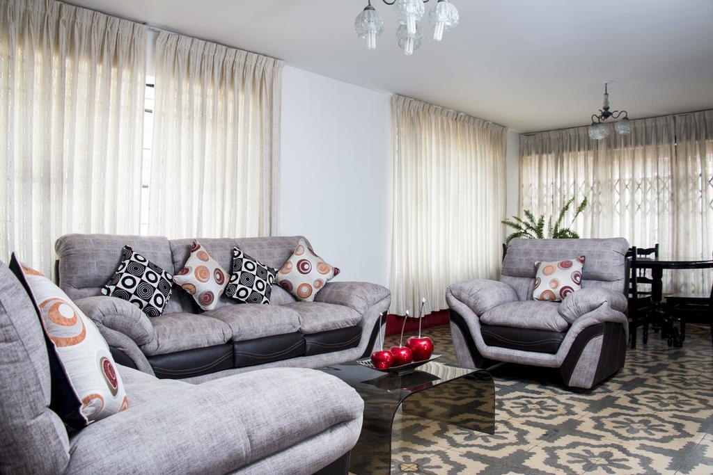 Hostal Santa Rosa Caraz Buitenkant foto