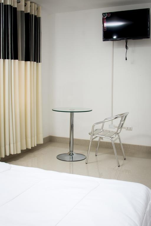 Hostal Santa Rosa Caraz Kamer foto