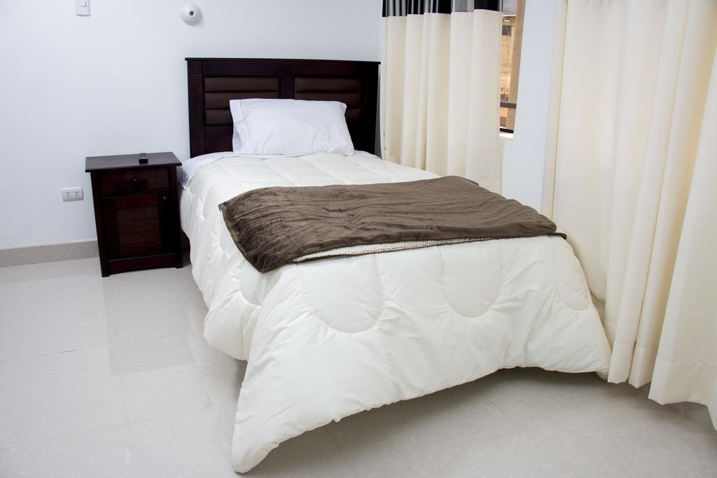 Hostal Santa Rosa Caraz Kamer foto